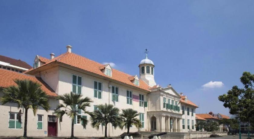Hotel Lautze Indah