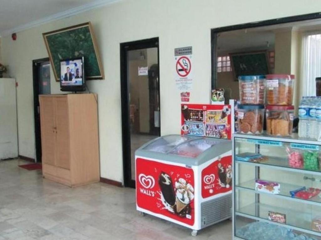 Lautze Indah Hotel 2*