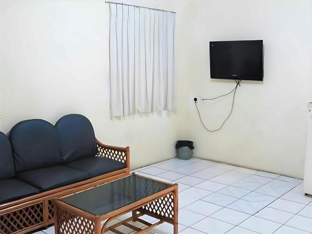 Lautze Indah Hotel 2*