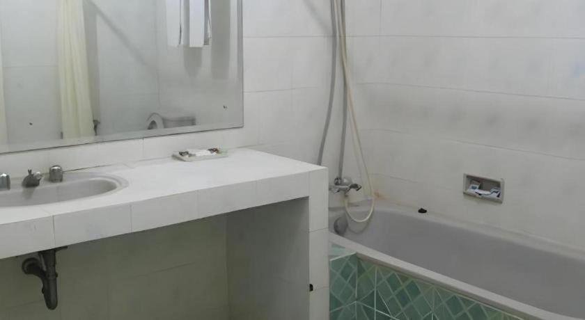 Lautze Indah Hotel Jakarta